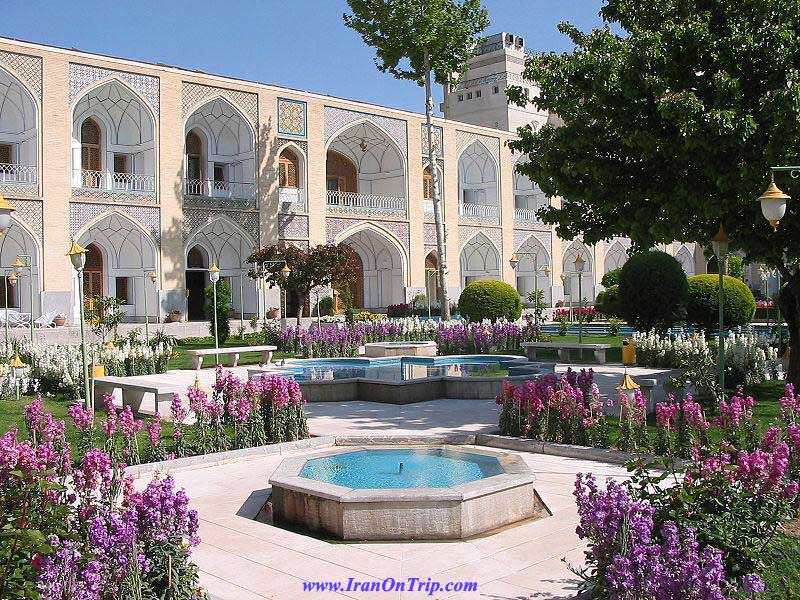 The World's Oldest Hotel in Isfahan Abbasi 5* 