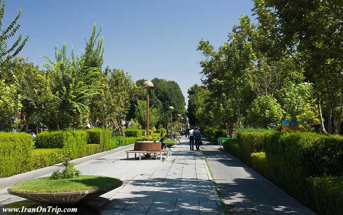 Isfahan Chahar Bagh Boulevard