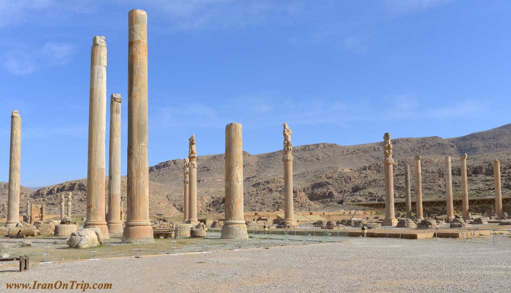 Persepolise - Apadana Palace columns